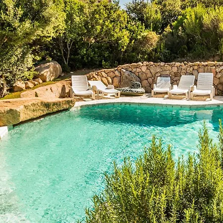 Sleeps 10 With Pool And Air Con Villa Abbiadori